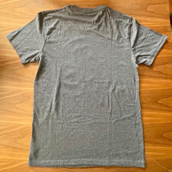 Brand New "Party Time" T-shirt-Unisex size Medium - Picture 4 of 7